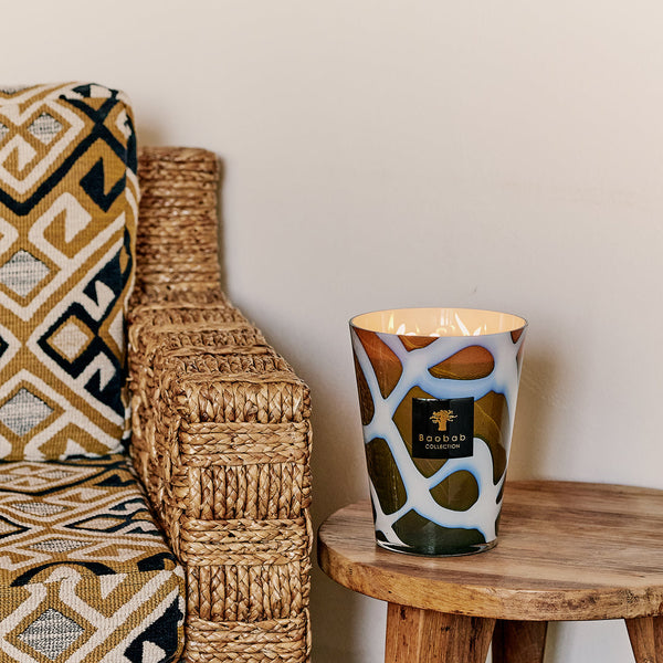 Stones Agate Candle <br> Rhubarb, Acai Berry, Peony <br> (H 16) cm