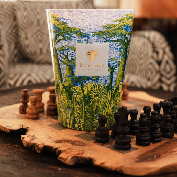 Sacred Trees Yarani Candle <br>
Verbena, Lavender, Cedarwood <br>
Limited Edition <br>
(H 24) cm