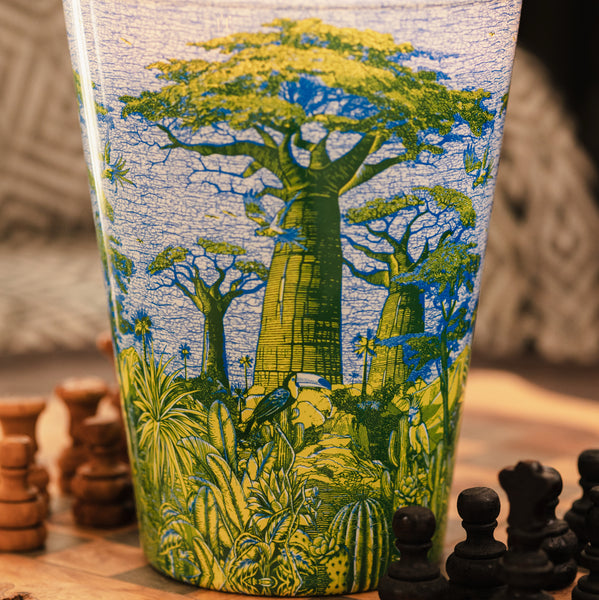 Sacred Trees Yarani Candle <br>
Verbena, Lavender, Cedarwood <br>
Limited Edition <br>
(H 35) cm