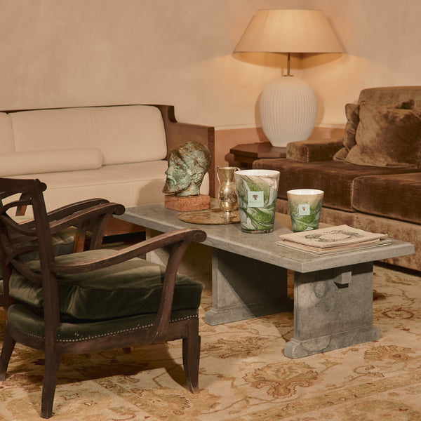 Leaves Marius Candle <br> 
Petitgrain, Olive Tree, Cypress
<br> Limited Edition
<br> (H 10) cm