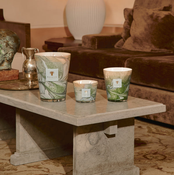 Leaves Marius Candle <br> 
Petitgrain, Olive Tree, Cypress
<br> Limited Edition
<br> (H 10) cm