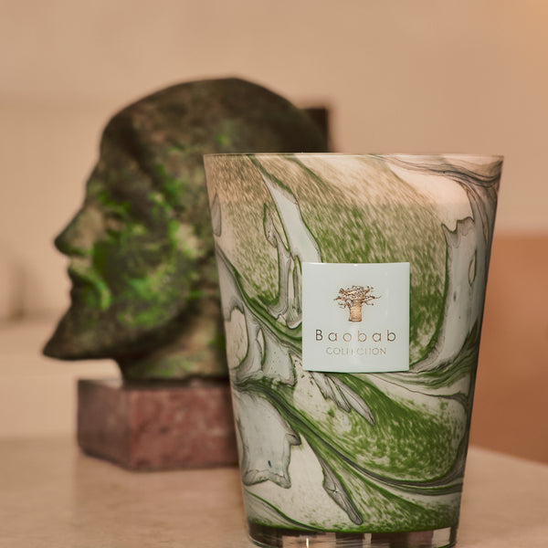 Leaves Marius Candle <br> 
Petitgrain, Olive Tree, Cypress
<br> Limited Edition
<br> (H 24) cm