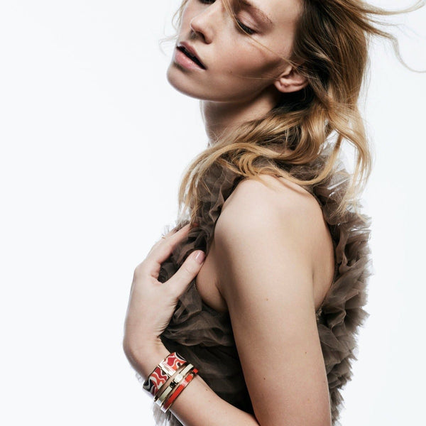 Bangle Bracelet <br>
Salsa Red <br>
(17-19) cm