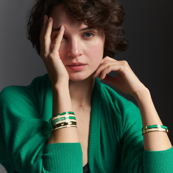 Bangle Bracelet<br>
Simply Green<br>
(17-19) cm