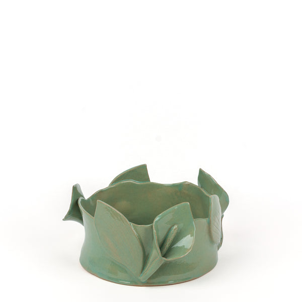 Lilies Round Dish <br>  Sage Green <br> (Ø 25 x H 11) cm