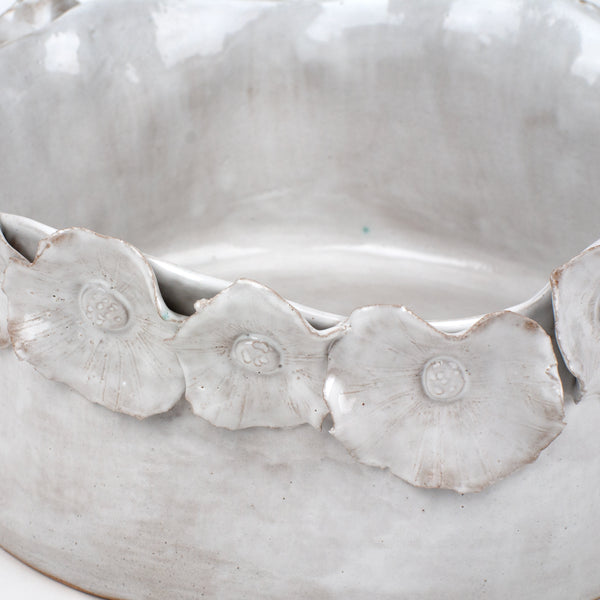 Flower Crafted Round Dish <br> Off White <br> (Ø 25 x H 11) cm