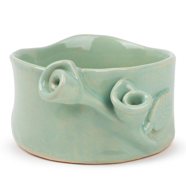 Roses Crafted Round Bowl <br>
Tea Green
<br> (Ø 11 x H 6.5) cm