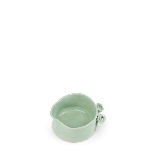 Roses Crafted Round Bowl <br>
Tea Green
<br> (Ø 11 x H 6.5) cm