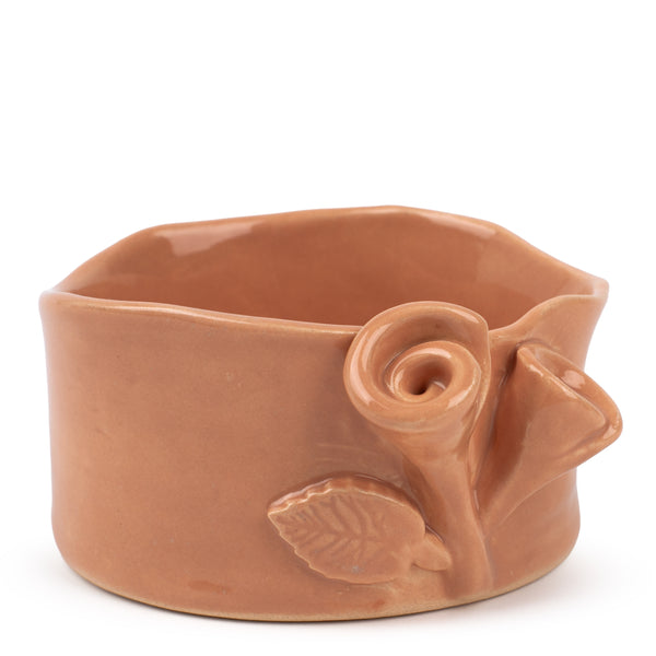 Roses Crafted Round Bowl <br>
Light Orange
<br> (Ø 11 x H 6.5) cm