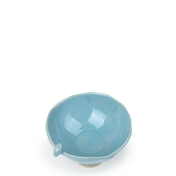 Bowl with Bird on Stand <br> 
Pastel Blue
<br> (H 11) cm