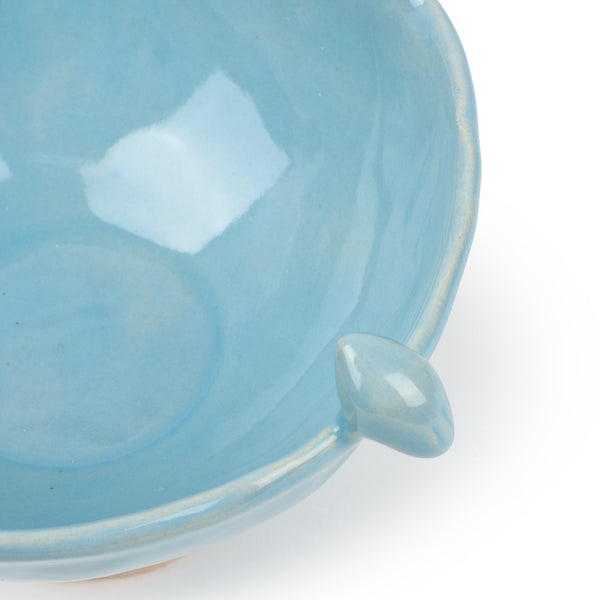 Bowl with Bird on Stand <br> 
Pastel Blue
<br> (H 11) cm