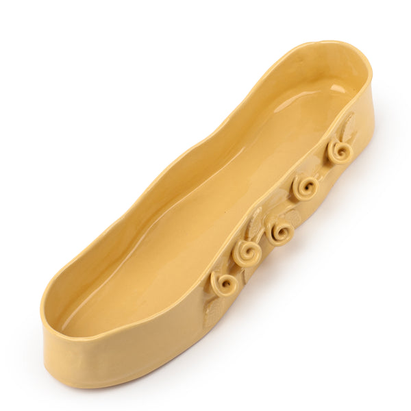 Roses Crafted Oval Bowl <br>
Pastel Yellow <br>
(Ø 42 x H 7) cm