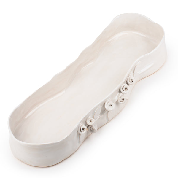 Roses Crafted Long Dish <br>
White <br>
(L 60 x H 9) cm