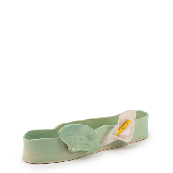 Lilies Oval Bowl <br>
Light Green <br>
(L 42 x H 10) cm