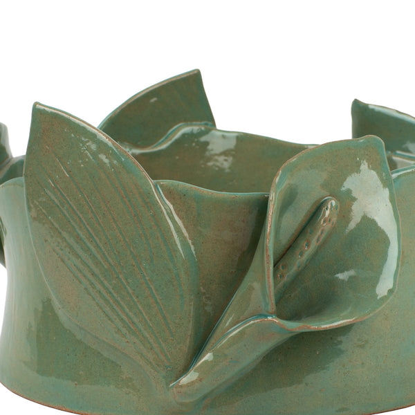 Lilies Dish <br> Sage Green <br> (Ø 25 x H 14) cm