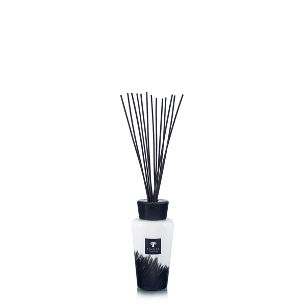 Feathers Diffuser <br> Black Rose, Oud Wood, Saffron <br> 500 ml