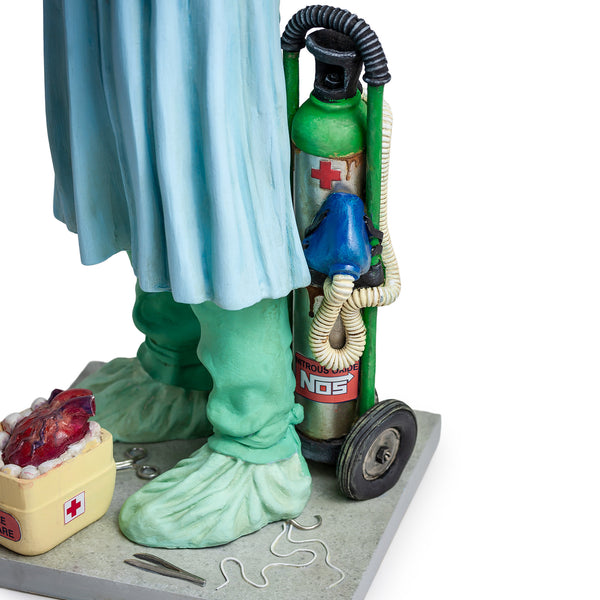 The Surgeon <br> (L 9.5 x H 24) cm