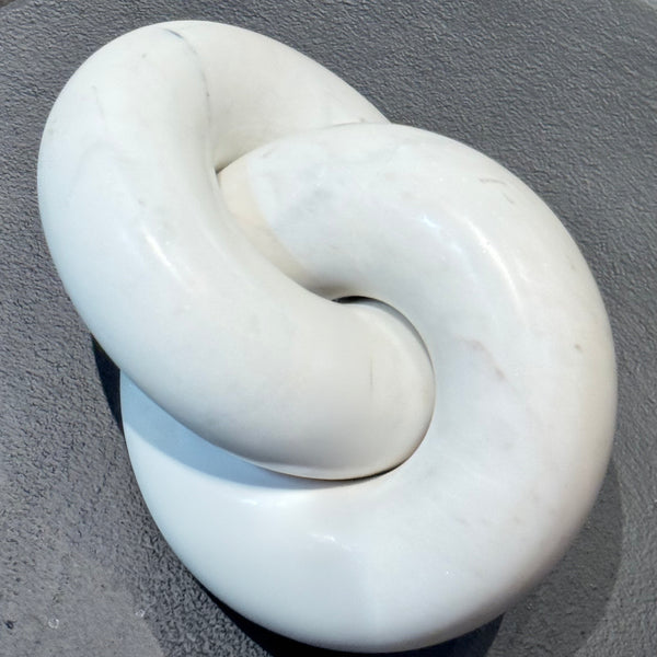 2 Interlaced Rings
<br> (Ø 15 x H 6) cm