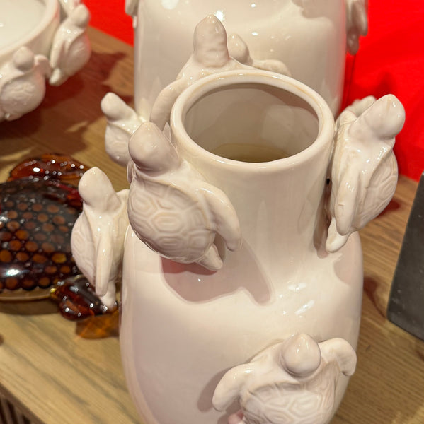 Turtle Vase
<br> (Ø 26.5 x H 36.5) cm