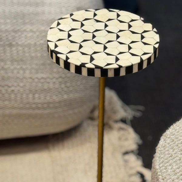 Round Side Table
<br> (Ø 21 x H 53) cm