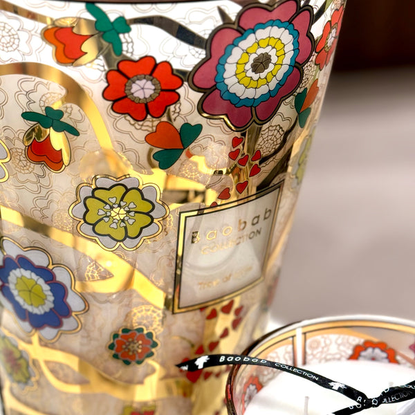 Tree of Love Candle <br> 
Sea Salt, Tuberose, Moss
<br> Limited Edition
<br> (H 10) cm