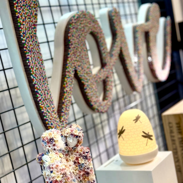 Love <br> (L 107 x H 60) cm