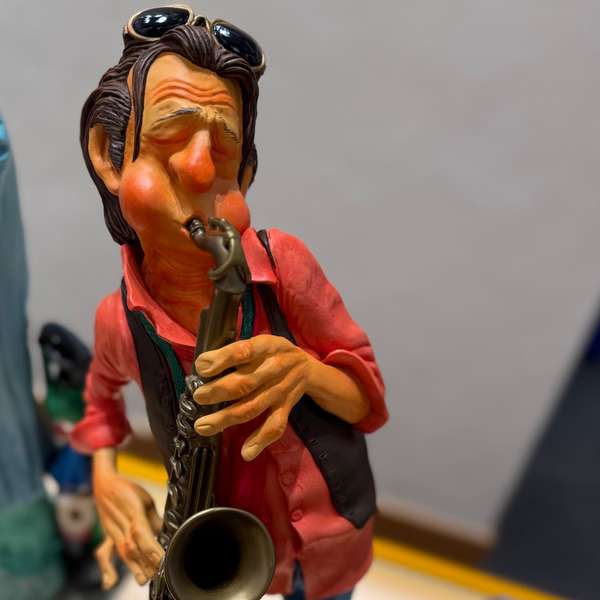 The Saxophone Player <br> (L 19 x H 40) cm