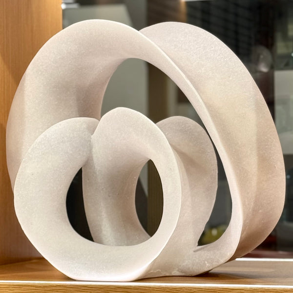 Curved Sculpture
<br> (L 50.5 x W 27.5 x H 42) cm