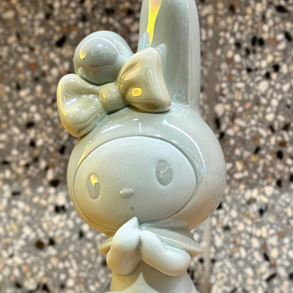 My Melody Figurine <br> 
(L 7 x W 7 x H 16) cm