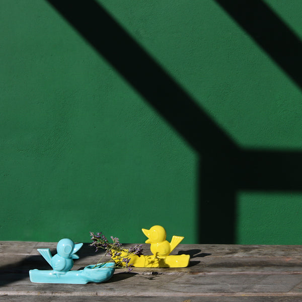 Flowerthief Vase <br> Yellow <br> (L 16 x W 4 x H 8.5) cm