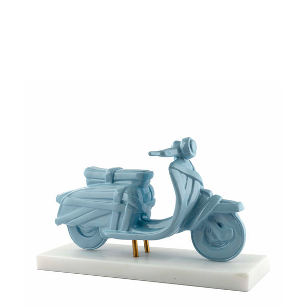 Lambretta <br> 
Baby Blue
<br> (D 12 x W 34 x H 19) cm