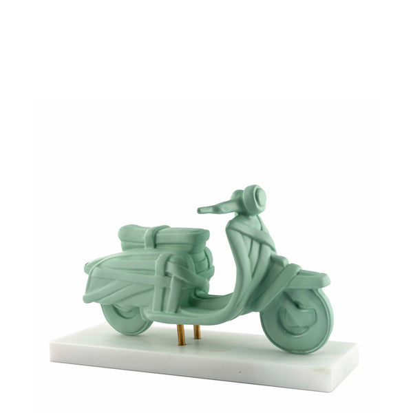 Lambretta <br> 
Mint
<br> (D 12 x W 34 x H 19) cm