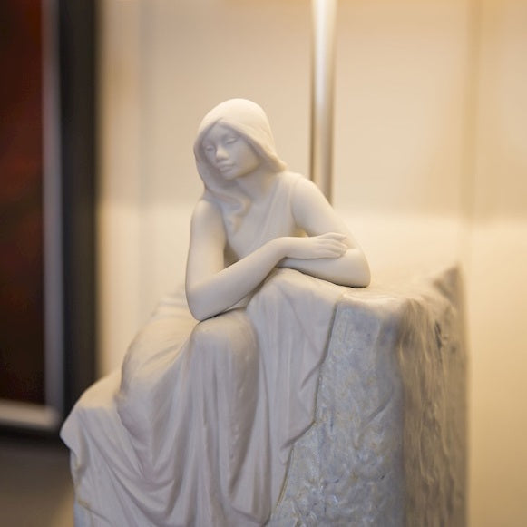 Meditating Woman I Table Lamp (UK) <br> (L 20 x W 30 x H 57) cm