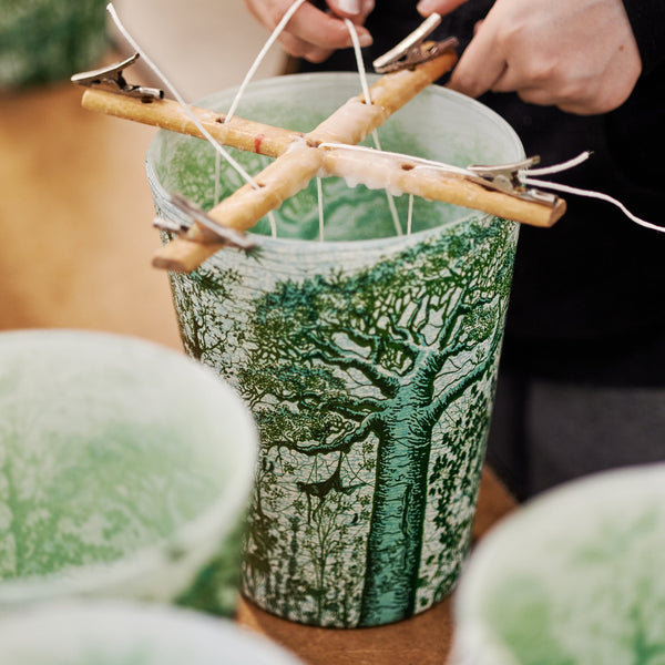 Sacred Trees Touba Candle <br>
Verbena, Lavender, Cedarwood
<br> (H 24) cm