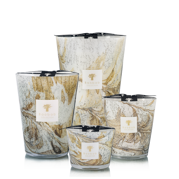 Leaves Naïs Candle <br> 
Bergamot, Lily of the Valley, Cypress
<br> Limited Edition
<br> (H 16) cm
