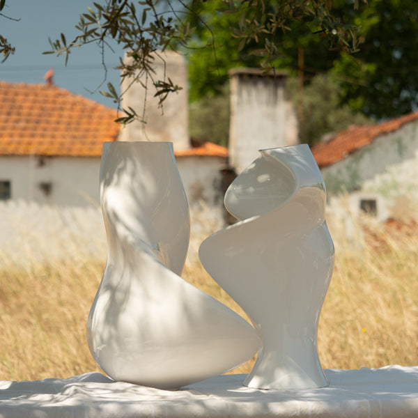 The Magnificat Vase <br> 
Glacier White
<br> (L 31 x W 55.5 x H 58) cm