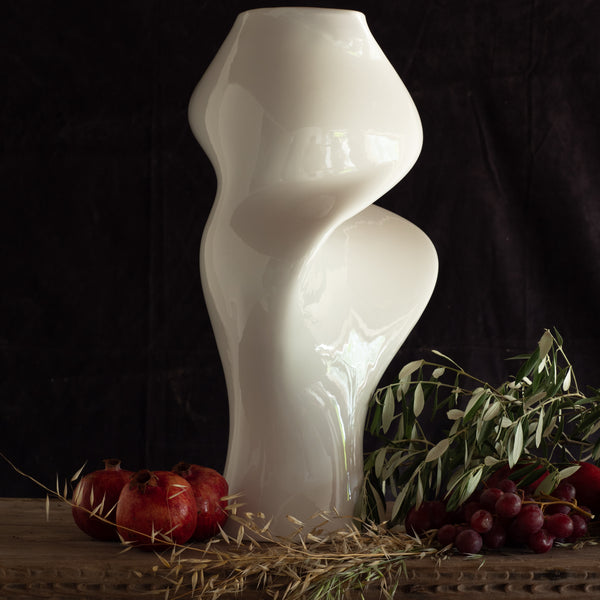 The Sonia Vase <br> Glacier White<br> (L 40 x W 32 x H 58) cm
