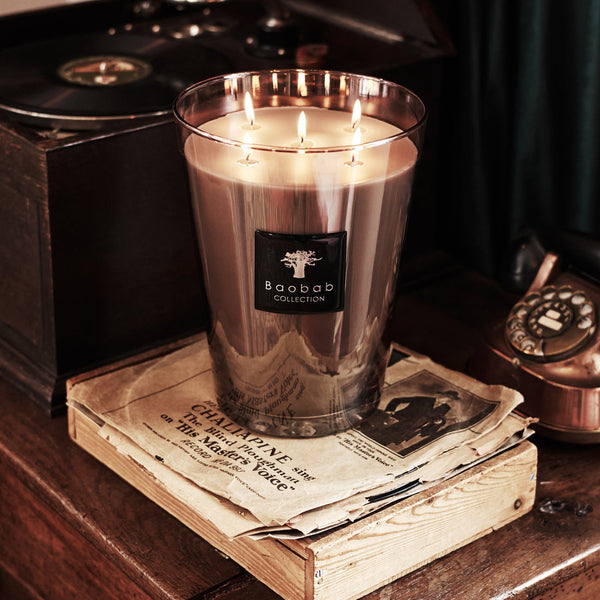 All Seasons Serengeti Plains Candle <br> 
Cut Grass, Coriander Leaf, Sandalwood <br> 
(H 24) cm