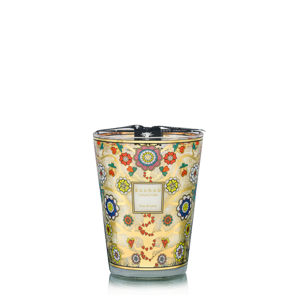 Tree of Love Candle <br> 
Sea Salt, Tuberose, Moss
<br> Limited Edition
<br> (H 24) cm