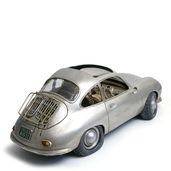 The Business Trip <br> (L 34 x H 12) cm