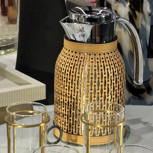 Diana Carafe with Leather Cover <br> Nocciola <br> 1 Liter