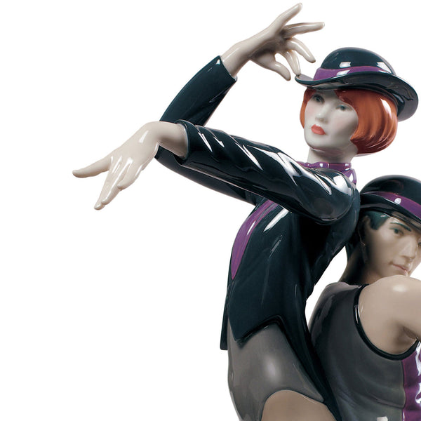 All That Jazz Dancing Couple Figurine <br> 
(L 29 x W 24 x H 38) cm