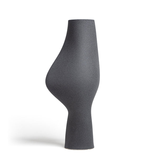 The Elegy Vase <br> 
Cosmic Black
<br> (L 15.5 x W 28 x H 57) cm