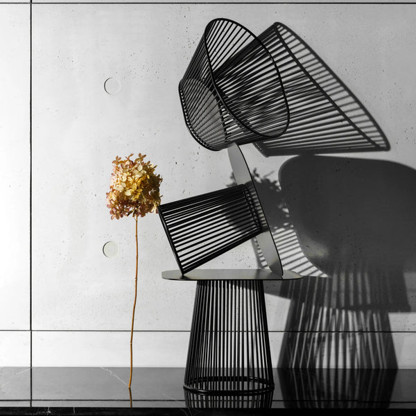 Wire Display Stand <br> (L 30.7 x W 25.3 x H 20.2) cm