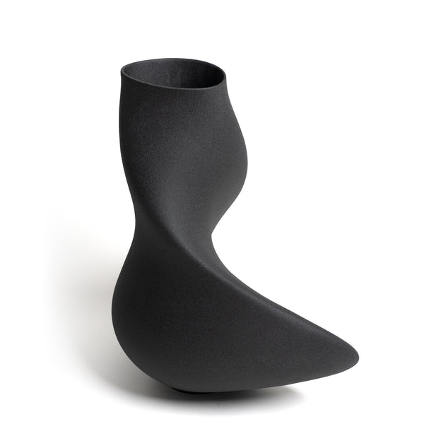 The Magnificat Vase <br> 
Cosmic Black
<br> (L 31 x W 55.5 x H 58) cm