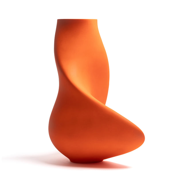 The Magnificat Vase <br> 
Flame Orange
<br> (L 31 x W 55.5 x H 58) cm