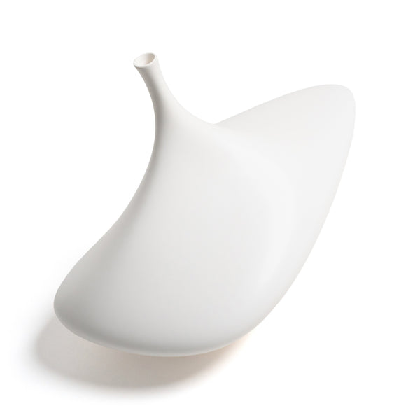 The Reverie Vase <br> 
Pearl White
<br> (L 27 x W 44 x H 29.5) cm