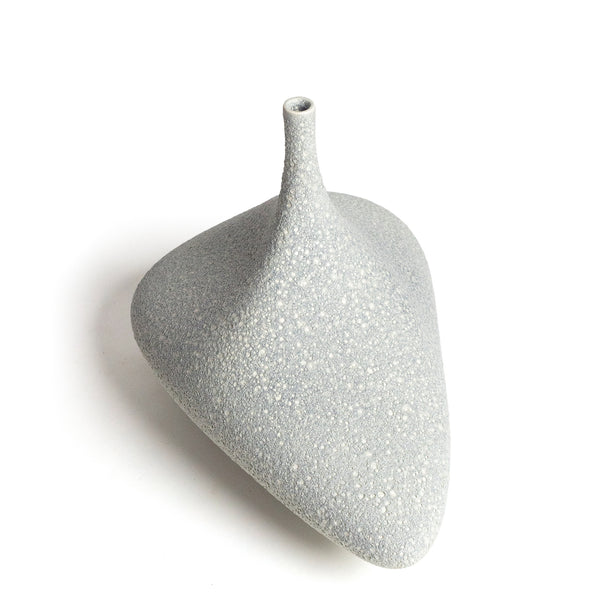 The Reverie Vase <br> 
Volcanic Grey
<br> (L 27 x W 44 x H 29.5) cm