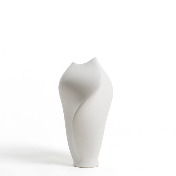 The Tear Vase <br> 
Pearl White
<br> (L 21 x W 30.5 x H 42) cm