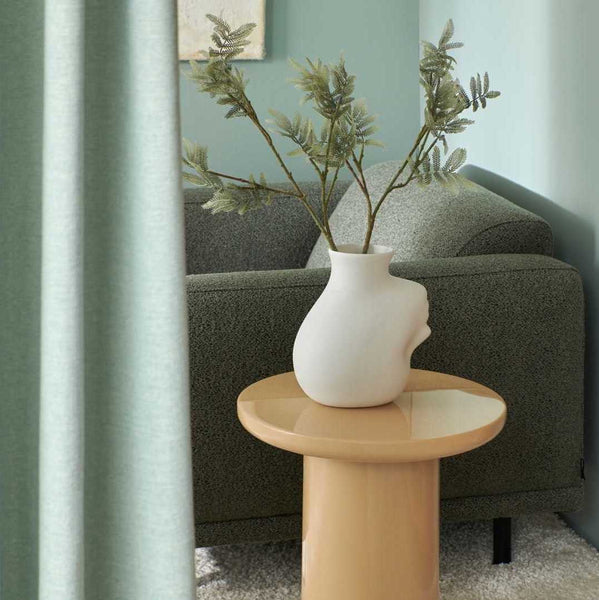 Head Upside Down Vase <br> White <br> (L 20 x W 15 x H 25) cm